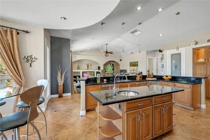 7026 Cataba Road, Oak Hills, California 92344