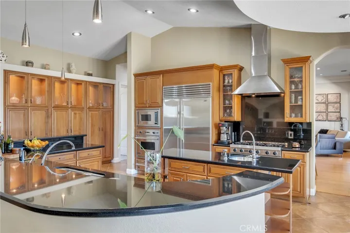 7026 Cataba Road, Oak Hills, California 92344