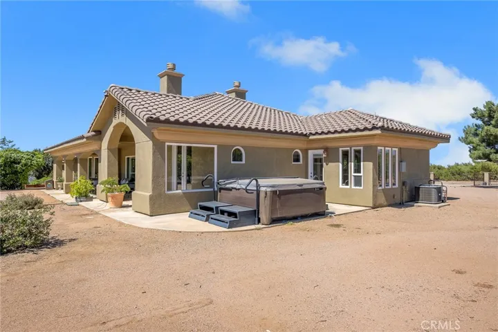 7026 Cataba Road, Oak Hills, California 92344