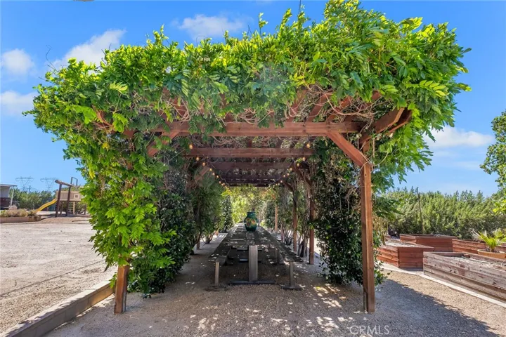 7026 Cataba Road, Oak Hills, California 92344