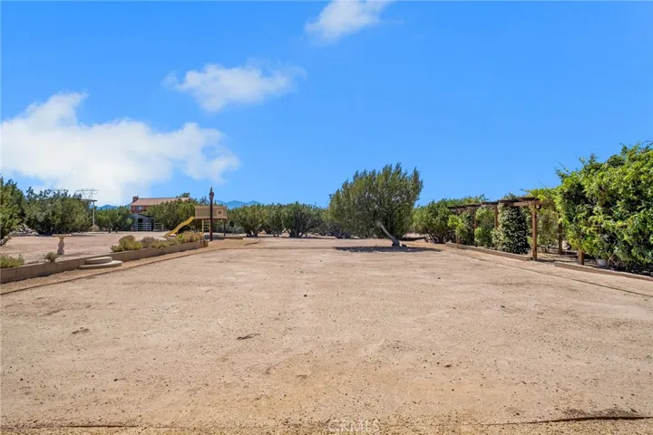 7026 Cataba Road, Oak Hills, California 92344