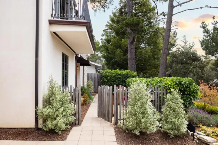 0 1st Ave 2 Ne Of Carpenter, Carmel, California 93921