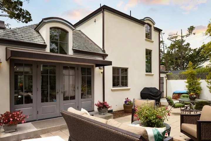 0 1st Ave 2 Ne Of Carpenter, Carmel, California 93921
