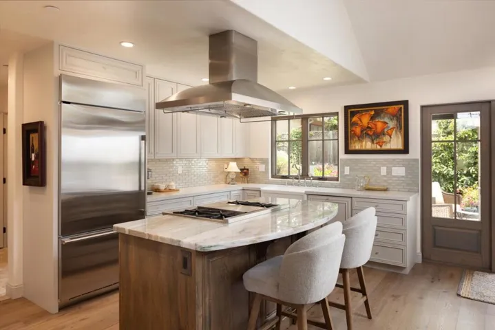 0 1st Ave 2 Ne Of Carpenter, Carmel, California 93921