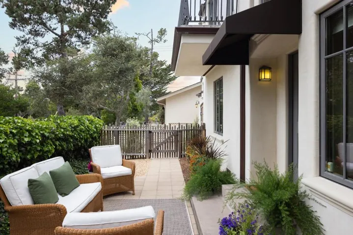 0 1st Ave 2 Ne Of Carpenter, Carmel, California 93921