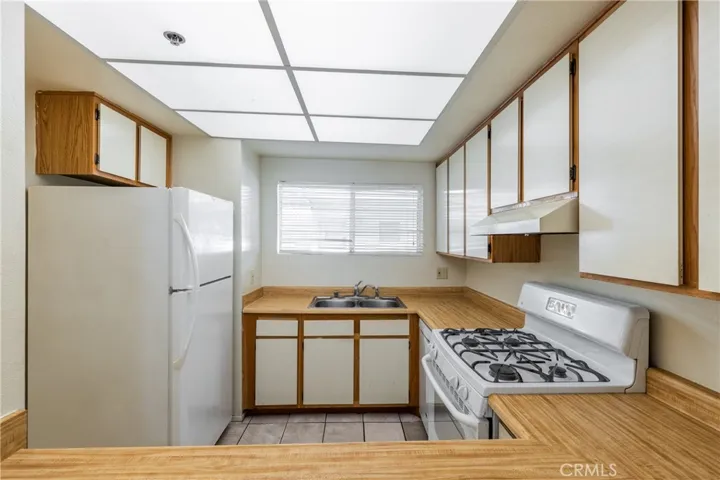 2915 Montrose Avenue 430, Glendale, California 91214