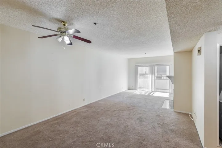 2915 Montrose Avenue 430, Glendale, California 91214