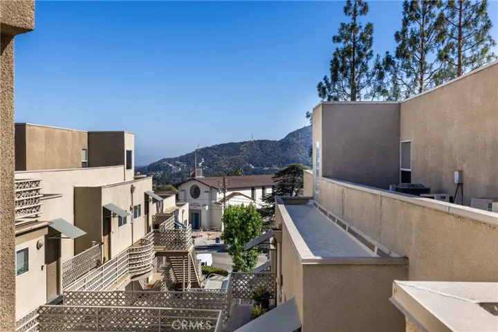 2915 Montrose Avenue 430, Glendale, California 91214