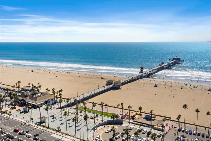 221 10th Street, Huntington Beach, California 92648
