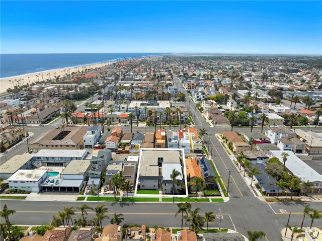 221 10th Street, Huntington Beach, California 92648