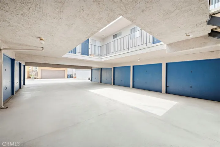 221 10th Street, Huntington Beach, California 92648