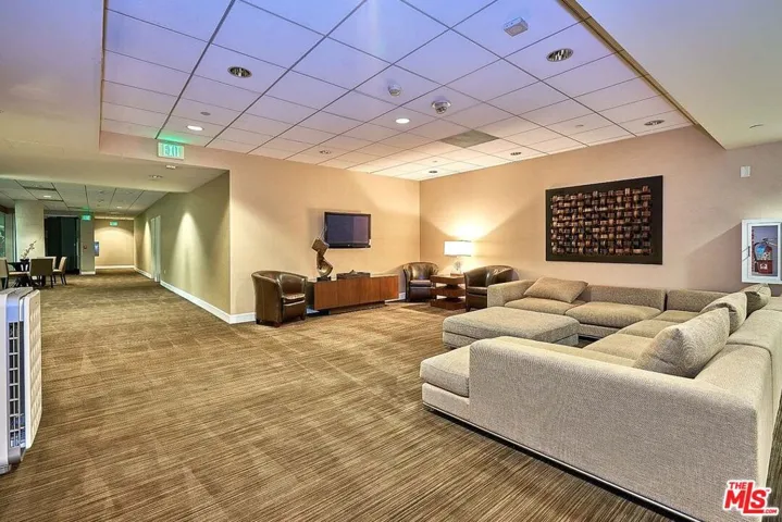 3223 W 6th Street 405, Los Angeles, California 90020