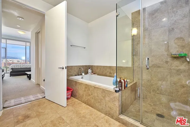 3223 W 6th Street 405, Los Angeles, California 90020