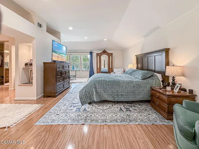 lPrimary Bedroom Suite1