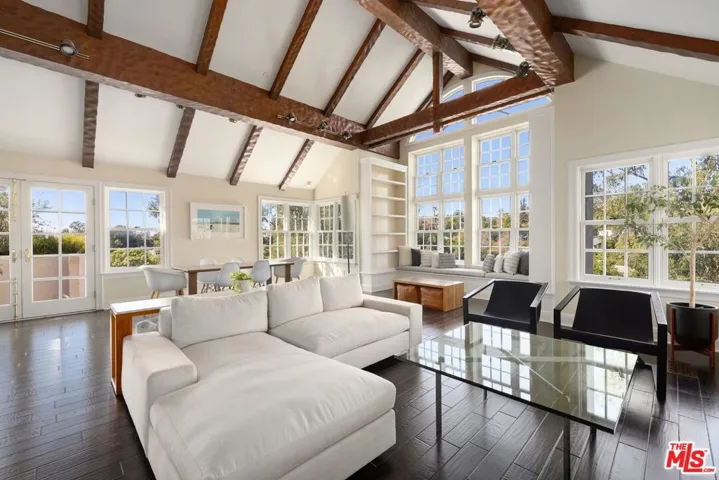 357 Crown Drive, Los Angeles, California 90049