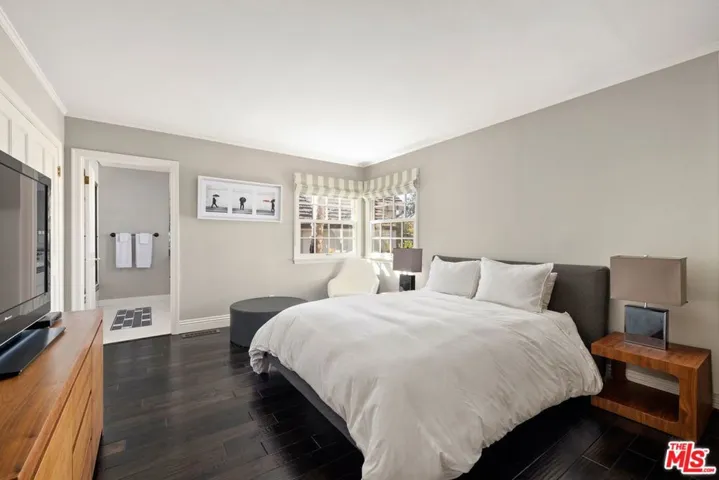 357 Crown Drive, Los Angeles, California 90049