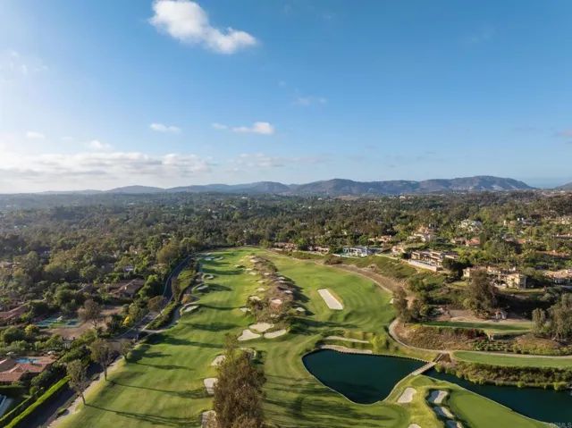 7825 Muirfield Way, Rancho Santa Fe, California 92067