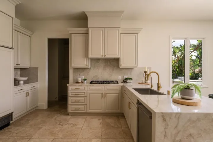 7825 Muirfield Way, Rancho Santa Fe, California 92067