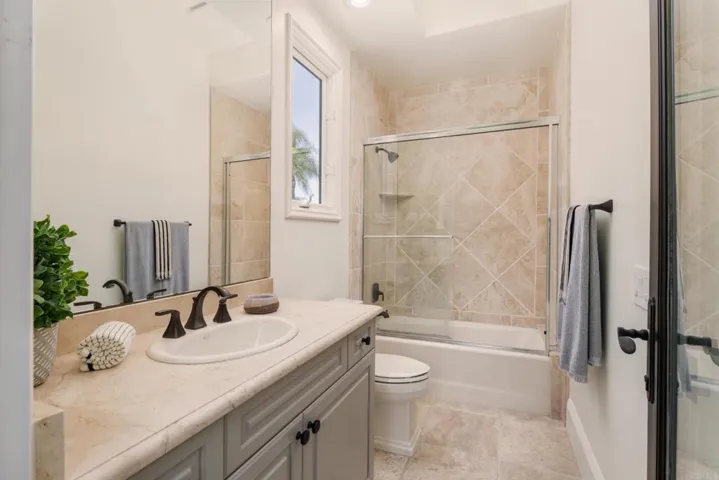 7825 Muirfield Way, Rancho Santa Fe, California 92067