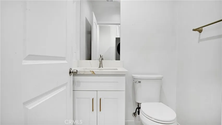 7032 Penfield Ave, Los Angeles, California 91306