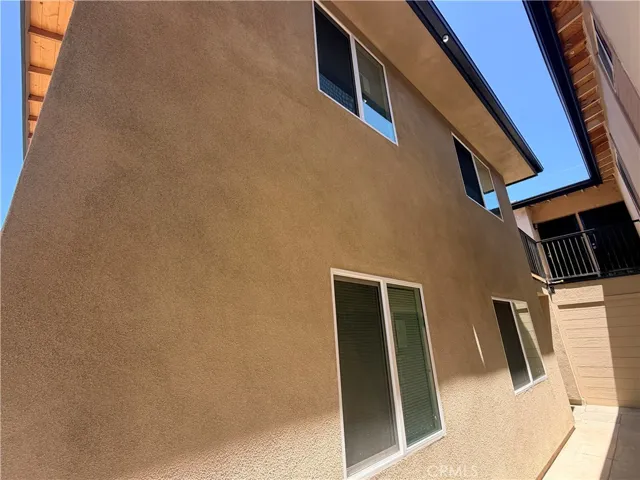988 Valencia 6, Costa Mesa, California 92626