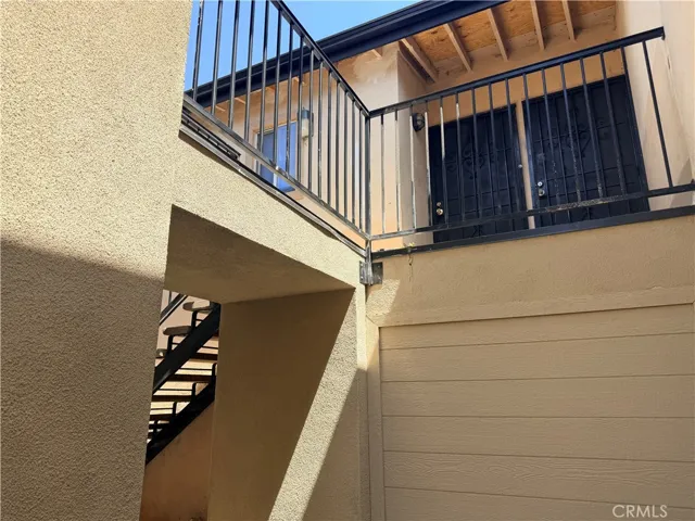 988 Valencia 6, Costa Mesa, California 92626