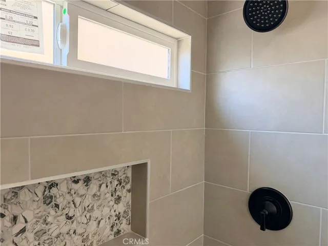 988 Valencia 6, Costa Mesa, California 92626