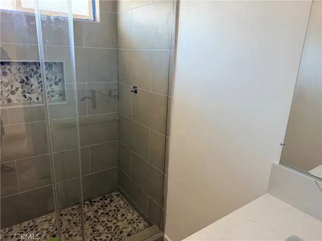 988 Valencia 6, Costa Mesa, California 92626