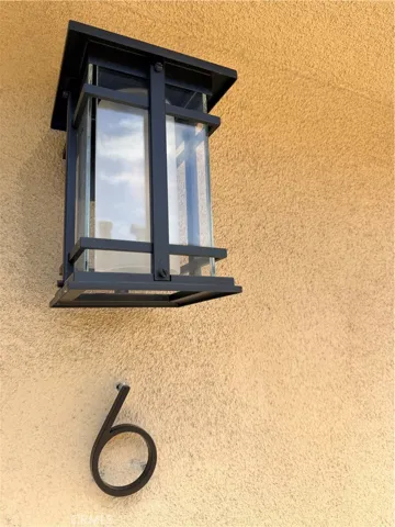 988 Valencia 6, Costa Mesa, California 92626