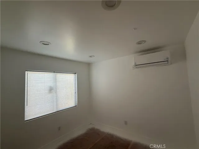 988 Valencia 6, Costa Mesa, California 92626