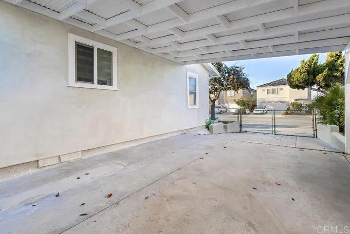 1114 E Division, National City, California 91950