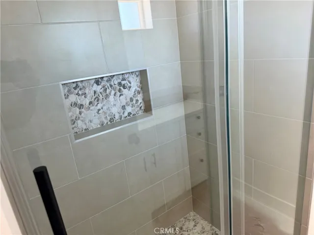 988 Valencia 5, Costa Mesa, California 92626