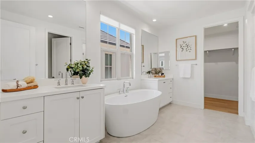 218 Evaroad, Irvine, California 92602