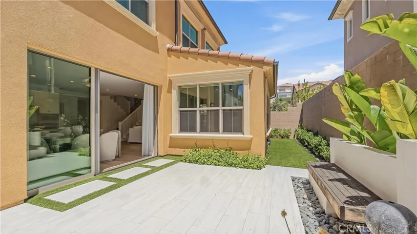 218 Evaroad, Irvine, California 92602