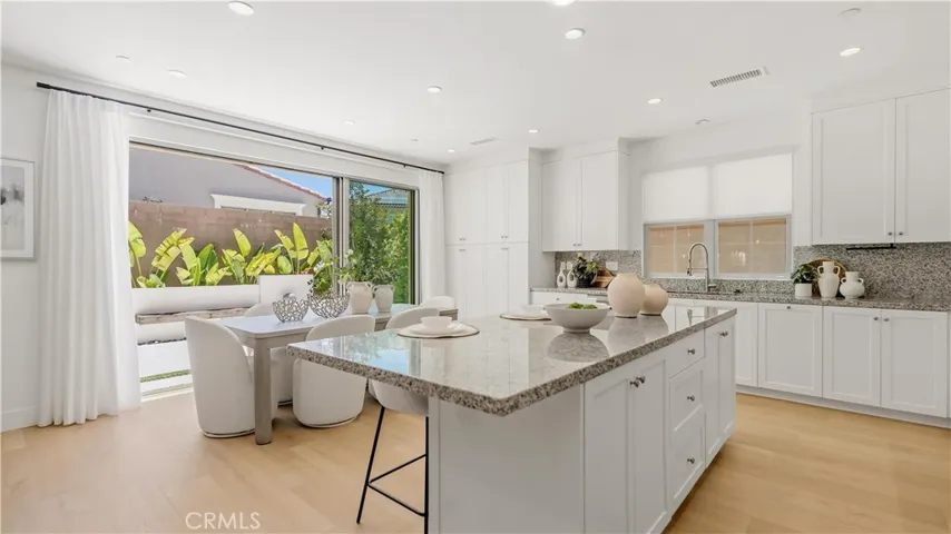 218 Evaroad, Irvine, California 92602