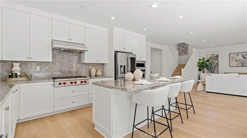 218 Evaroad, Irvine, California 92602
