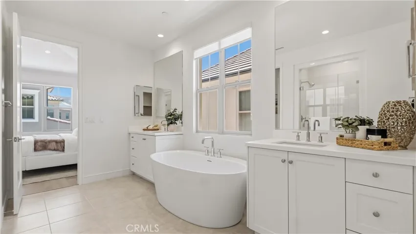 218 Evaroad, Irvine, California 92602