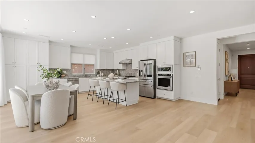 218 Evaroad, Irvine, California 92602