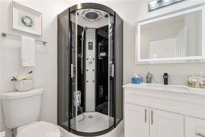 1st floor bath
