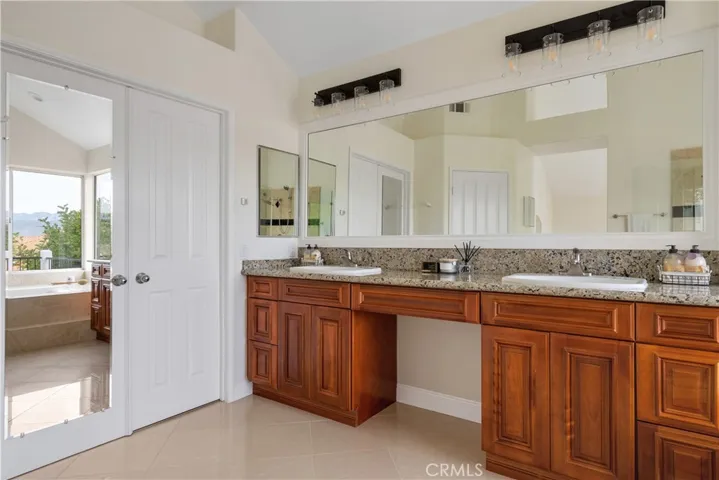 Primary suite bath
