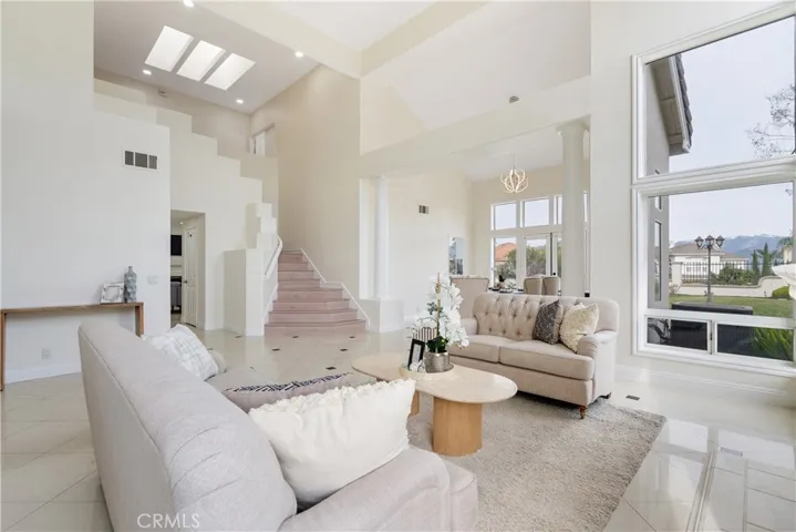 19771 E Country Hollow, Walnut, California 91789
