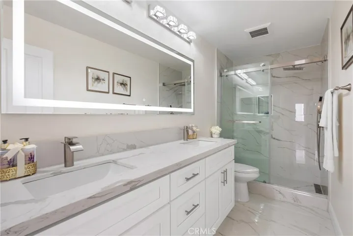 2nd floor bath