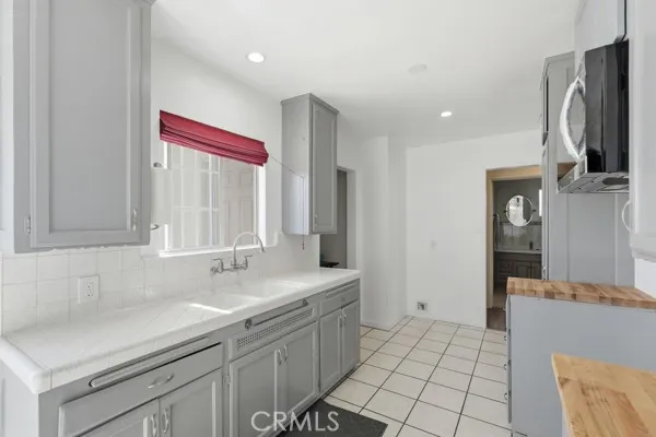 24513 Lakme Avenue, Wilmington, California 90744