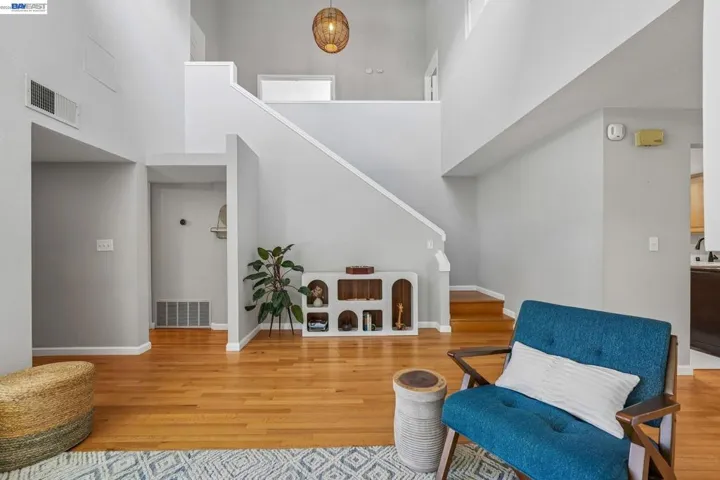 505 Lagunaria Ln, Alameda, California 94502