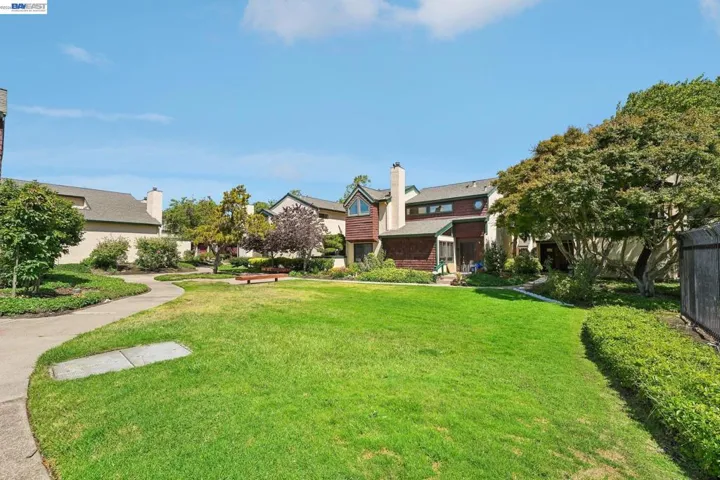 505 Lagunaria Ln, Alameda, California 94502