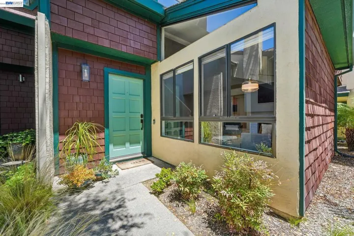 505 Lagunaria Ln, Alameda, California 94502