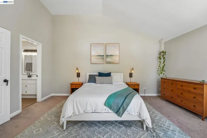 505 Lagunaria Ln, Alameda, California 94502