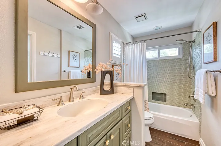 4 Field Point, Rancho Santa Margarita, California 92679