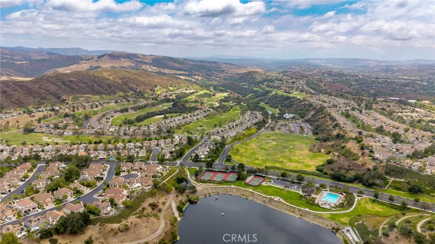 4 Field Point, Rancho Santa Margarita, California 92679
