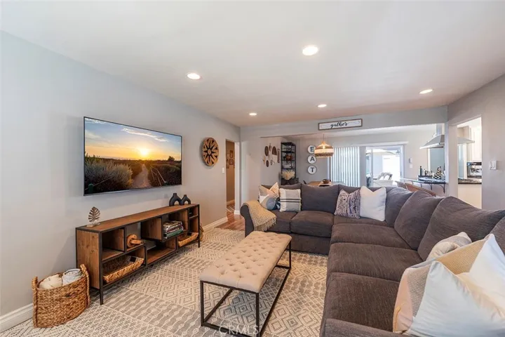 18417 Glenburn, Torrance, California 90504